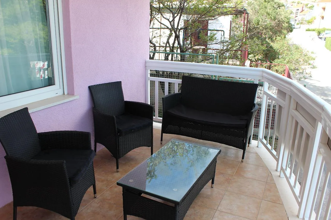 Lilac Apartments Trogir 3*,  Croatia