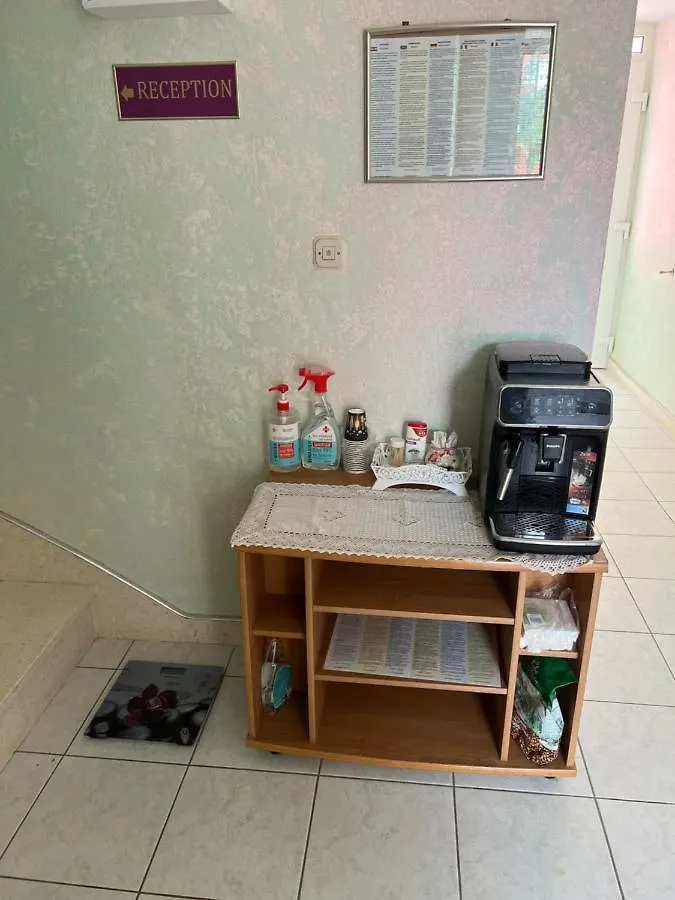 Lilac Apartments Trogir