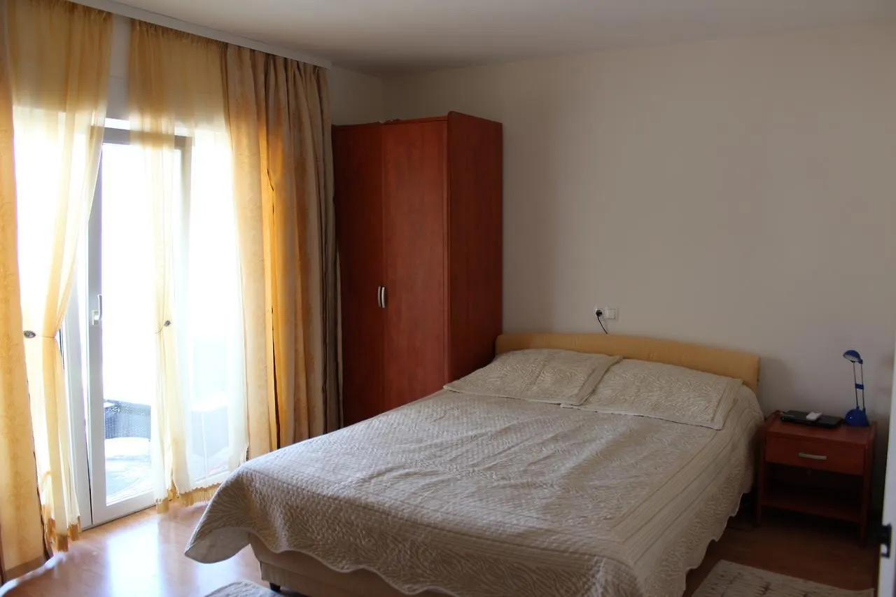 Lilac Apartments Trogir Chorvatsko