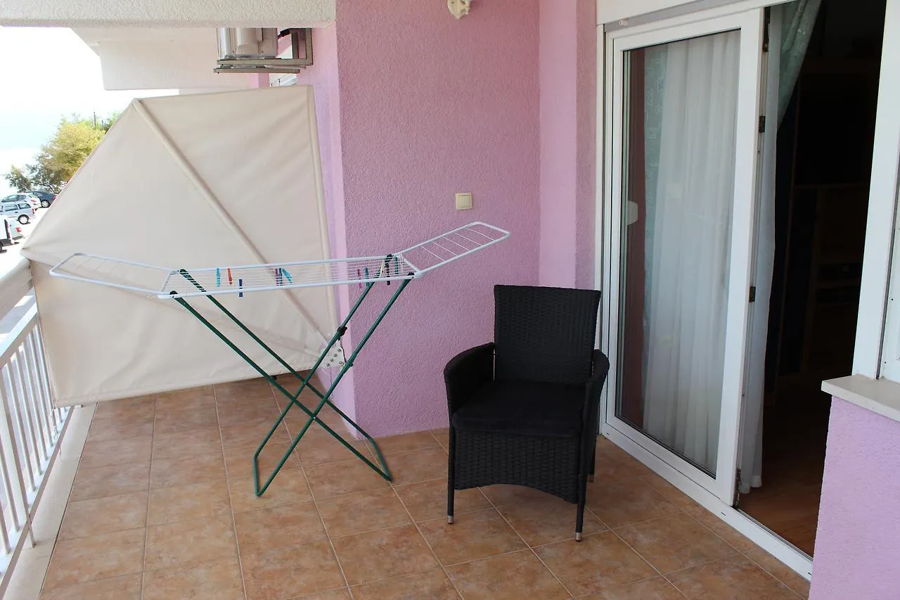 Lilac Apartments Trogir Croatia